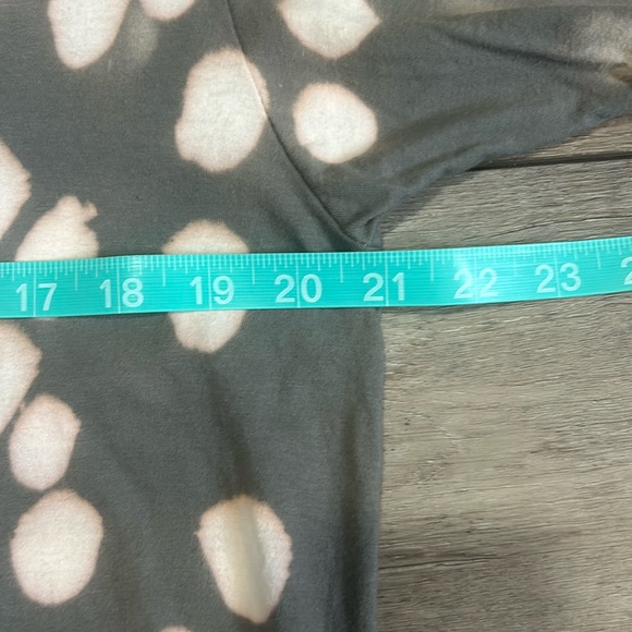 NWOT Goosebumps Attack of the Jack O Lanterns Cropped T Shirt Large - Picture 4 of 8